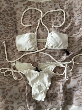 VIX Cream Textured Tie-Side Bikini Set - Women